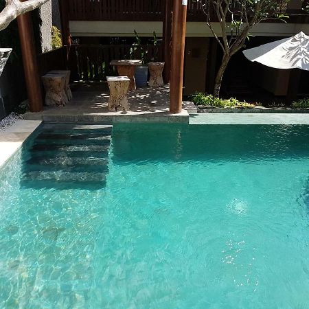 Narisha Guesthouse Kupang  Exterior foto
